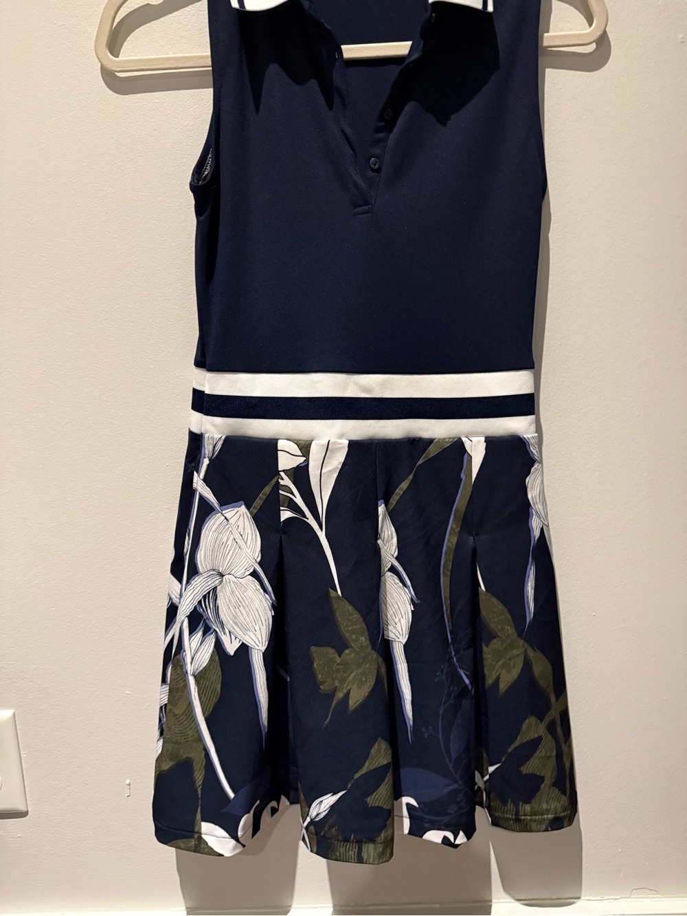 Lady Hagen Navy and White Floral Golf Dress - Picture 3 of 4